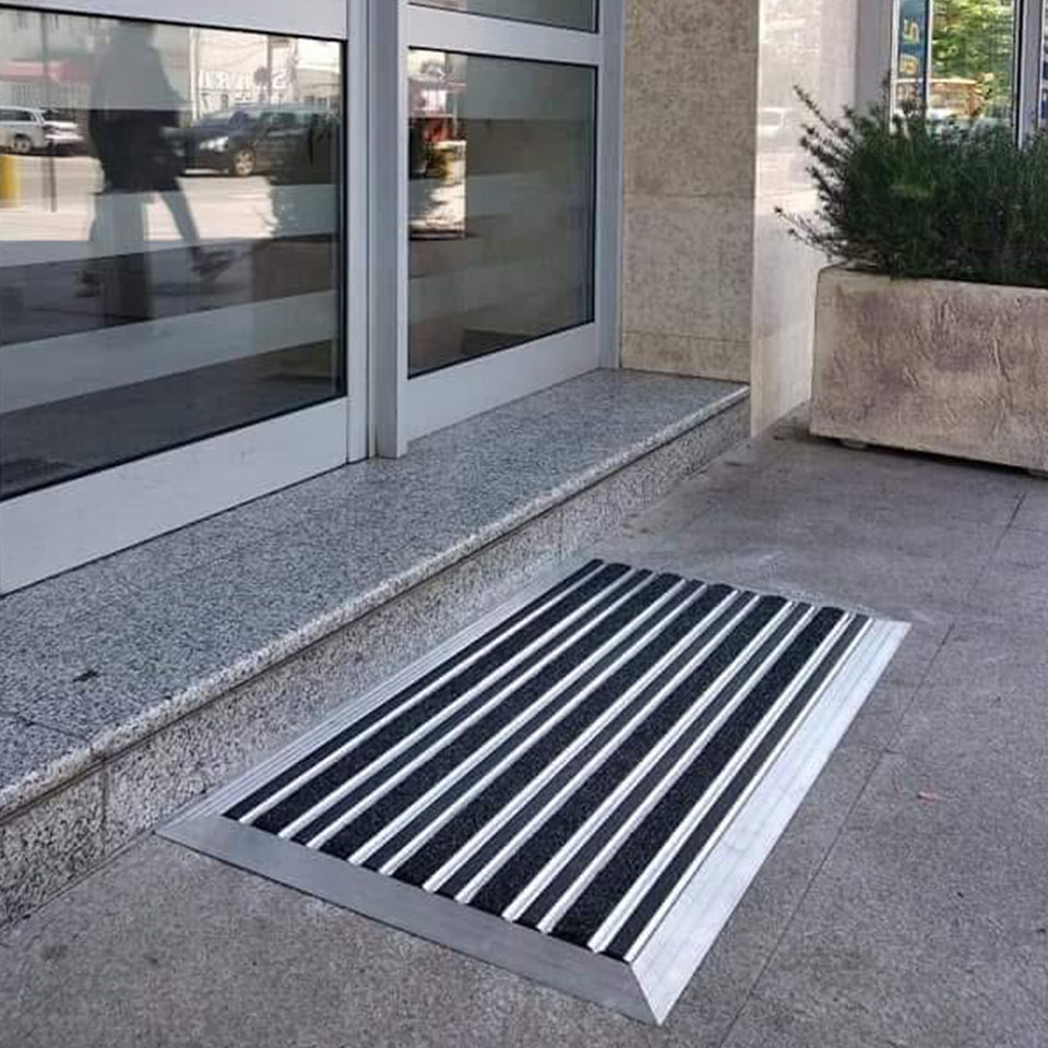 Profesionalni aluminijumski otirač za ulazne prostore